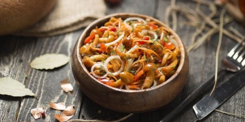 Pečurke u sporu kuhaču: recepti za kuhanje gljiva